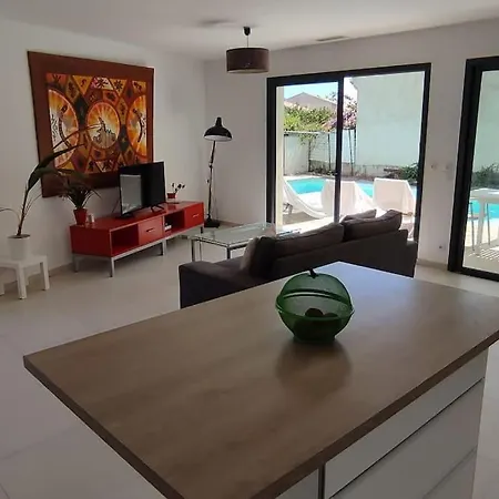 Vakantiehuis Moderne Pres De La