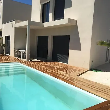 Vakantiehuis Moderne Pres De La
